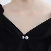 ピンブローチ ピンズ ブローチ レディース 女性 アクセサリー タックピン ピンバッジ ラペルピン フェイクパール ラインストーン クローバー 蝶々 バタフライ 上品 ファッション小物 華やか 華奢 エレガント きれいめ かわいい おしゃれ 白 灰 金色 銀色 プレゼント ギフト