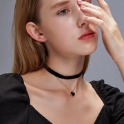 チョーカー ネックレス レディース 女性用 アクセサリー 首飾り ハート リボン ベルベット調 ゴールドカラー チェーン おしゃれ 可愛い きれい 上品