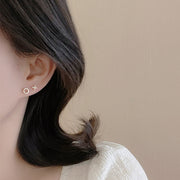 ピアス スタッドピアス アシンメトリー レディース 女性 婦人 アクセサリー 小ぶり 小さめ ラインストーン キラキラ 丸 ラウンド バツ おしゃれ 可愛い シンプル ファッション小物 プレゼント 贈り物