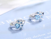 ピアス フープピアス リングピアス レディース 女性 アクセサリー 耳飾り ラインストーン 肉球 シルバーカラー 可愛い おしゃれ 誕生日 記念日 プレゼント 贈り物 ギフト