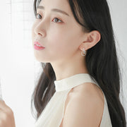 スタッドピアス 両耳用 レディース アクセサリー 女性用 小粒 小さめ ムーン ドロップ リング サークル 揺れる おしゃれ かわいい 上品 カジュアル デイリー お出かけ デート ナチュラル フェミニン ギフト プレゼント 贈り物 普段使い 婦人用