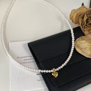 ネックレス チョーカー レディース 女性 婦人 アクセサリー ハート フェイクパール パール調お洒落 上品 可愛い かわいい キュート 普段使い お出かけ デート プレゼント ギフト ファッション小物