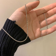 ネックレス レディース 女性用 アクセサリー チェーンのみ スネークチェーン 細め 細い 華奢 アジャスター付き おしゃれ 上品 カジュアル シンプル プレゼント ギフト 贈り物 婦人用 シルバーカラー 銀色