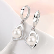 ピアス フープピアス レディース アクセサリー プレゼント リング 揺れる ワンタッチ フェイクパール ラインストーン ハート チャーム ぶら下がり 中折れ キャッチレス 開閉式 シルバーカラー かわいい 可愛い おしゃれ 上品 きれいめ 普段使い お出かけ お呼ばれ 女性 彼女 妻 嫁 恋人 友達 大人女子 婦人 ガールズ ギフト 贈り物 誕生日 記念日 母の日 ホワイトデー