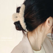 ヘアクリップ バンスクリップ ヘアアクセサリー レディース 女性 髪飾り 髪留め まとめ髪 ヘアアレンジ フェイクファー おしゃれ かわいい シンプル 大人可愛い 簡単 女性用 婦人用 ファッション小物