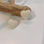 ピアス スタッドピアス レディース 女性 アクセサリー 耳飾り ハート 大ぶり ぷっくり かわいい おしゃれ ガーリー キュート シンプル ベーシック お出かけ パーティ プレゼント ギフト 贈り物 誕生日 記念日 オフホワイト