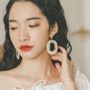 スタッドピアス レディース アクセサリー 女性用 オーバル 楕円 メタル 大ぶり 存在感 おしゃれ かわいい エレガント スタイリッシュ きれいめ 大人上品 お出かけ 通勤 オフィス ギフト プレゼント 贈り物