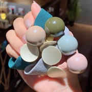 ヘアゴム 平ゴム 単品 レディース ヘアアクセサリー リボン風 ボールチャーム 太め ブレスレット 腕飾り おしゃれ かわいい 髪飾り 髪留め まとめ髪 ヘアアレンジ 大人可愛い シック フェミニン カジュアル デイリー お出かけ 通勤 通学 オフィス 女性用 婦人用