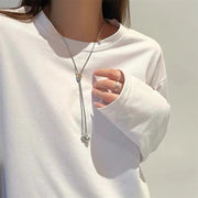 ネックレス ペンダント V字 レディース メンズ 女性 男性 男女兼用 ユニセックス アクセサリー 首飾り 球体 キューブ かっこいい クール お洒落 プレゼント 贈り物 ギフト