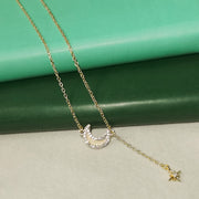 ネックレス レディース 女性 アクセサリー チェーン 月 星 スター ムーン 細め 華奢 ゴールドカラー シンプル おしゃれ かわいい 首飾り お出かけ 普段使い ギフト プレゼント ファッション小物