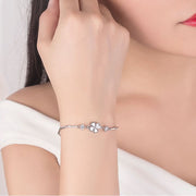 ブレスレット アクセサリー レディース 女性用 ファッション小物 四葉のクローバー ラインストーン 清楚 おしゃれ かわいい 上品 プレゼント ギフト 誕生日 記念日