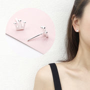 スタッドピアス 両耳用 レディース アクセサリー 女性用 小粒 小さめ シンプル 王冠 クラウン おしゃれ かわいい 上品 フェミニン オフィス お出かけ デート カジュアル デイリー ギフト プレゼント 贈り物 普段使い 婦人用