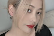 ピアス フープ レディース 大人 アクセサリー アシンメトリー ハート 揺れる 華奢 小ぶり 小さめ 上品 可愛い ワンタッチ