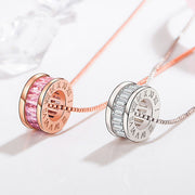 ペンダントトップ ペンダントヘッド チャーム ネックレス ブレスレット キーホルダー アクセサリー レディース 女性用 ローマ数字 ラテン文字 ナンバー  ラインストーン スクエア バケットカット 円筒型 輪っか おしゃれ かっこいい かわいい プレゼント ギフト 誕生日 記念日