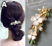 バレッタ ヘアアクセサリー レディース 女性 花 フラワー ラインストーン 髪留め 髪飾り ヘアアレンジ 結婚式 パーティー 上品 きれいめ フォーマル 華やか ゴージャス 綺麗 キレイ お出かけ