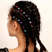 ブレイズビーズ 同色100個セット ヘアリング ヘアアクセサリー ヘアービーズ 編み込み ドレッドクリップ 髪留め 髪飾り ダンスヘア コーンロウ お洒落 かわいい インパクト 派手 目立つ イベント ダンス 発表会 ハロウィン お披露目