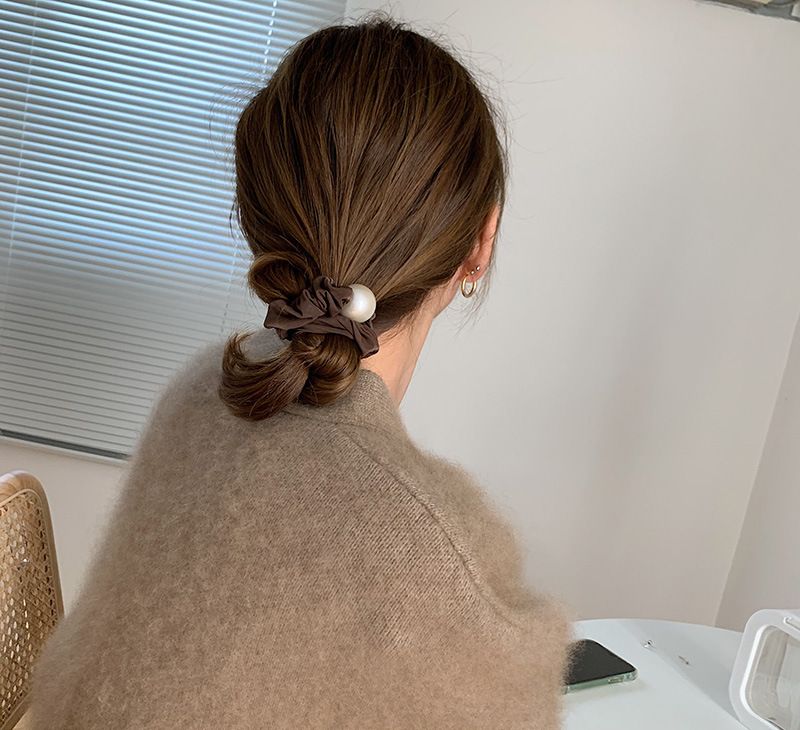 シュシュ レディース ヘアアクセサリー イミテーションパール まとめ髪 ヘアアレンジ 商品画像3