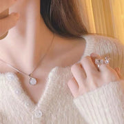ネックレス ペンダント レディース アクセサリー 女性 婦人 上品 エレガント シンプル きれい クリア おしゃれ ラウンド プレゼント 贈り物