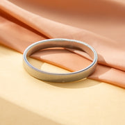 ブレスレット 1個 バングル レディース 女性 アクセサリー 腕輪 金属製 メタリック 黒 シルバーカラー ゴールドカラー ブラック シンプル おしゃれ