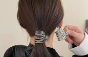 ヘアクリップ バンスクリップ ポニーテールクリップ 髪留め レディース 女性 婦人 ヘアアクセサリー 無地 金属製 カジュアル シンプル クール 可愛い お洒落 カジュアル 髪留め まとめ髪 髪飾り デート お出かけ アップ