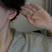 ピアス イヤリング 両耳用 レディース 女性用 アクセサリー スタッドピアス ハート ラインストーン かわいい おしゃれ 上品