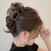 バンスクリップ ヘアクリップ 髪留め 4個セット レディース 女性 ヘアアクセサリー ファッション雑貨 長方形 四角形 ブラウン ブラック パープル カーキ シンプル シック フェミニン おしゃれ ライトフォーマル 可愛い キュート