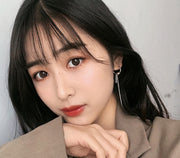 スタッドピアス レディース 女性用 アクセサリー シルバーカラー チェーン ロング アシンメトリー 揺れる リング サークル 2WAY 存在感 シンプル かっこいい  カジュアル おしゃれ 耳飾り 普段使い 婦人 ファッション小物 プレゼント 贈り物 プチギフト 誕生日 記念日 お出かけ