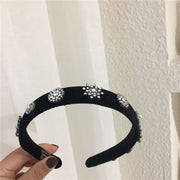カチューシャ レディース 女性 婦人 ヘアアクセサリー 髪留め 髪飾り まとめ髪 ヘアアレンジ ベロア ラインストーン ラインストーン かわいい おしゃれ キラキラ 豪華 大人女子 お出かけ プレゼント ギフト ブラック