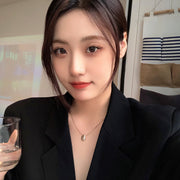 ネックレス レディース 女性用 アクセサリー チェーン ゴールドカラー シルバーカラー ワンポイント お洒落 おしゃれ 上品 大人可愛い 普段使い お出かけ デート プレゼント ギフト ファッション小物