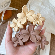 ヘアクリップ バンスクリップ レディース ヘアアクセサリー フラワー 花 髪留め 髪飾り まとめ髪 ヘアアレンジ おしゃれ お出かけ カジュアル 普段使い デイリー 女性用