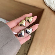 ピアス スタッドピアス レディース 女性 アクセサリー 耳飾り ハート シンプル ガーリー キュート おしゃれ かわいい お出かけ ギフト プレゼント 贈り物
