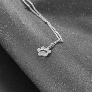 ネックレス ペンダント レディース アクセサリー 揺れる 動物 いぬ 犬足 肉球 チェーン かわいい 可愛い プレゼント ギフト