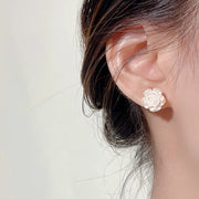 スタッドピアス バックキャッチ レディース アクセサリー ロング 揺れる パール調 花 フラワー 椿 ツバキ カメリア きれいめ