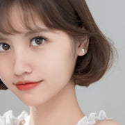 ピアス スタッドピアス バックキャッチピアス レディース 女性 アクセサリー 猫 ねこ ネコ シルバーカラー シンプル かわいい 小さい