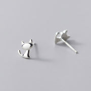 ピアス スタッドピアス バックキャッチピアス レディース 女性 アクセサリー 猫 ねこ ネコ シルバーカラー シンプル かわいい 小さい