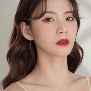 チェーンピアス アメリカンピアス フェイクパール アクセサリー レディース 女性用 揺れる ゆらゆら おしゃれ かわいい プレゼント ギフト 誕生日 記念日 ファッション小物 普段使い デイリー お出かけ 大人女子 通勤 通学 パーティー