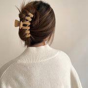 ヘアクリップ バンスクリップ レディース 女性 ヘアアクセサリー ヘアアクセサリ まとめ髪 髪留め ロングヘア ヘアアレンジ 簡単 挟む シンプル おしゃれ かわいい ホワイト ライトグリーン カーキ ダークブラウン