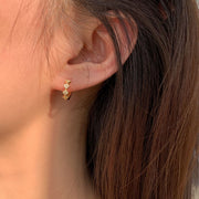ピアス フープピアス レディース 女性 アクセサリー リング ラインストーン キラキラ シンプル 上品 おしゃれ かわいい 普段使い お出かけ ギフト プレゼント 婦人用