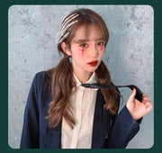 ヘアクリップ スカルハンド くちばしクリップ ハロウィン 仮装 コスプレ イベント ヘアアクセサリー スケルトン 骸骨の手モチーフ 髪飾り ホラー 悪魔 ゴースト ヘアアレンジ ヘアピン ヘアアクセント