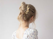 かんざし 簪 レディース 女性 ヘアアクセサリー 髪飾り 和装小物 髪留め まとめ髪 ラインストーン キラキラ フェイクパール 揺れる チェーン 羽根 ヘアアレンジ ファッション小物 シンプル おしゃれ 上品 かわいい 華奢 お出かけ パーティ ドレス ギフト プレゼント