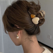 バンスクリップ ヘアクリップ 髪留め レディース 女性 ヘアアクセサリー ファッション雑貨 ハート 飾り付き 半透明 クリア ホワイト グリーン ピンク 可愛い キュート シンプル カジュアル ポップ ガーリー フェミニン おしゃれ