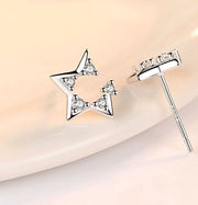 ピアス スタッドピアス レディース アクセサリー プレゼント 誕生日 シンプル 上品 小さめ 星 スター ラインストーン 華奢 小ぶり ビジュー 宝石風 天然石風 シルバーカラー 普段使い お出かけ お呼ばれ かわいい 可愛い おしゃれ きれいめ 女性 彼女 妻 嫁 大人女子 婦人 ガールズ ギフト 贈り物 記念日 母の日 ホワイトデー