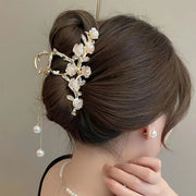 ヘアクリップ バンスクリップ 単品 1個 ヘアアクセサリー レディース 女性 婦人 薔薇 バラ 桜 さくら サクラ フラワー 花 フェイクパール チェーン 髪飾り 髪留め まとめ髪 ヘアアレンジ 大人上品 きれいめ おしゃれ 可愛い オフィス 通勤 エレガント 入学式 卒業式 記念日 結婚式 お呼ばれ パーティー 贈り物 プレセント 母の日 ション小物