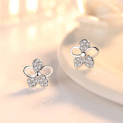 スタッドピアス レディース 女性 アクセサリー ファッション雑貨 フラワー 花 ラインストーン シルバーカラー シンプル かわいい キュート エレガント フォーマル 小さめ 控えめサイズ プレゼント ギフト