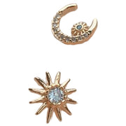 ピアス スタッドピアス アシンメトリー レディース 女性 アクセサリー 太陽 月 ラインストーン キラキラ 小さめ 小ぶり シンプル ゴールドカラー お洒落 おしゃれ かわいい 普段使い デイリー お出かけ 耳飾り ギフト プレゼント 婦人用