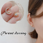 ピアス スタッドピアス アシンメトリー レディース 女性 アクセサリー 太陽 月 ラインストーン キラキラ 小さめ 小ぶり シンプル ゴールドカラー お洒落 おしゃれ かわいい 普段使い デイリー お出かけ 耳飾り ギフト プレゼント 婦人用