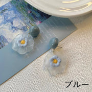 ピアス スタッドピアス キャッチピアス 両耳用 レディース 女性 アクセサリー 花 フラワー 透け感 かわいい キュート おしゃれ プレゼント ギフト お出かけ