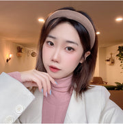 カチューシャ 幅広 レディース 女性用 ヘアアクセサリー ワイド 太め ボリューム 髪飾り ヘアアレンジ 無地 単色 シンプル カジュアル ヘアバンド ヘッドバンド おしゃれ かわいい 普段使い デイリー お出かけ ファッション小物