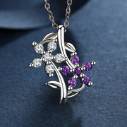 ペンダントトップ ペンダントヘッド ネックレスチャーム 首飾り レディース 女性 アクセサリー ファッション小物 ラインストーン フラワー 花 リーフ おしゃれ きれいめ 上品 キラキラ かわいい シンプル お出かけ ギフト プレゼント 誕生日 記念日 パーティ 銀色 紫