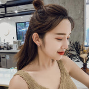 スタッドピアス レディース 女性用 アクセサリー フラワー 蝶 ラインストーン パール調 キラキラ フープ 円型 おしゃれ かわいい おでかけ 耳飾り ギフト プレゼント